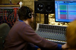 Xav Sinden - Sound Engineer - Real World Studios